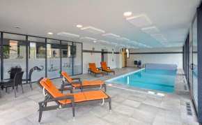Гостиница Inter-Hotel Le Lion D'or  Сен-Брис-Ан-Когле